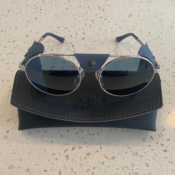 Persol Protector Polarized Sunglasses BNIB - Picture 1 of 4